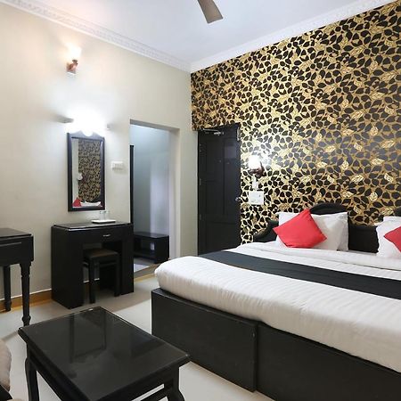 Capital O 46475 Gd International Redfort Otel Nilambūr Dış mekan fotoğraf