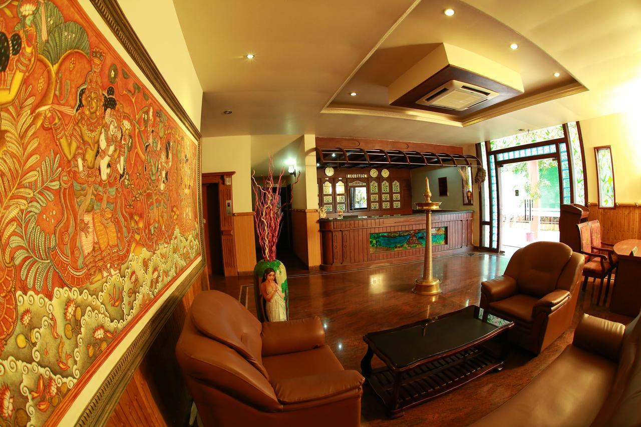 Capital O 46475 Gd International Redfort Otel Nilambūr Dış mekan fotoğraf