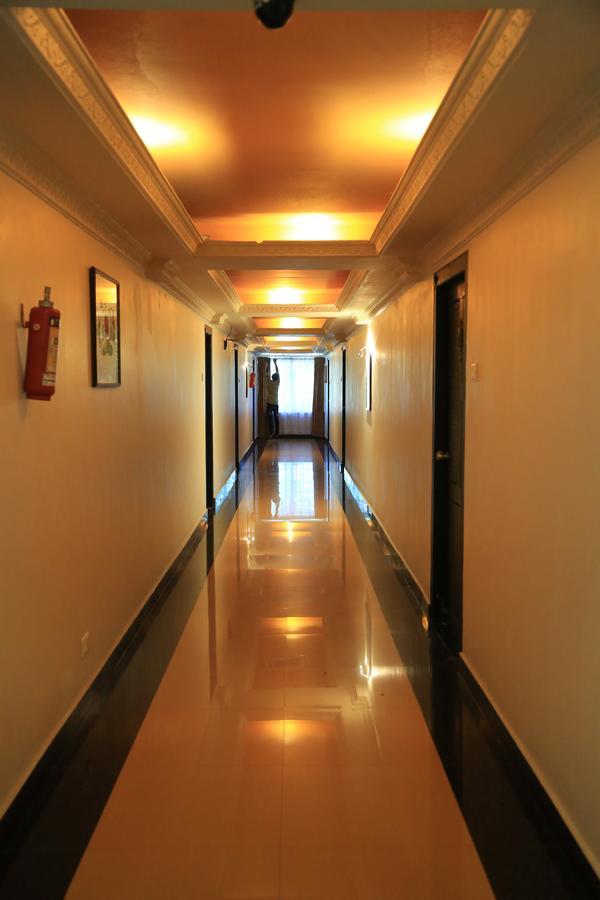 Capital O 46475 Gd International Redfort Otel Nilambūr Dış mekan fotoğraf