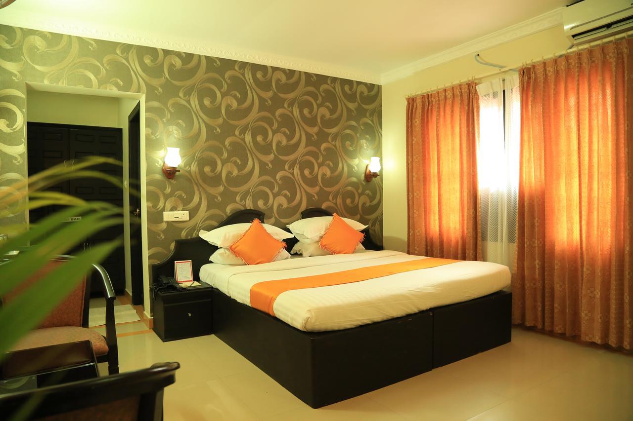 Capital O 46475 Gd International Redfort Otel Nilambūr Dış mekan fotoğraf