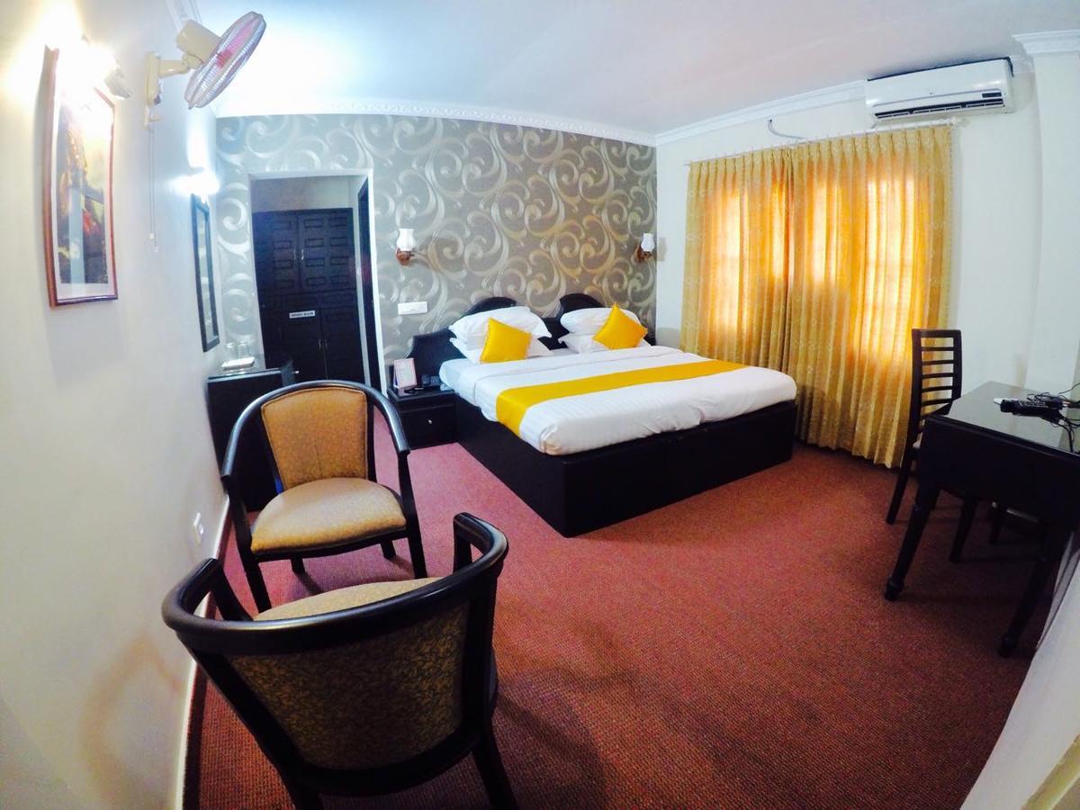 Capital O 46475 Gd International Redfort Otel Nilambūr Dış mekan fotoğraf