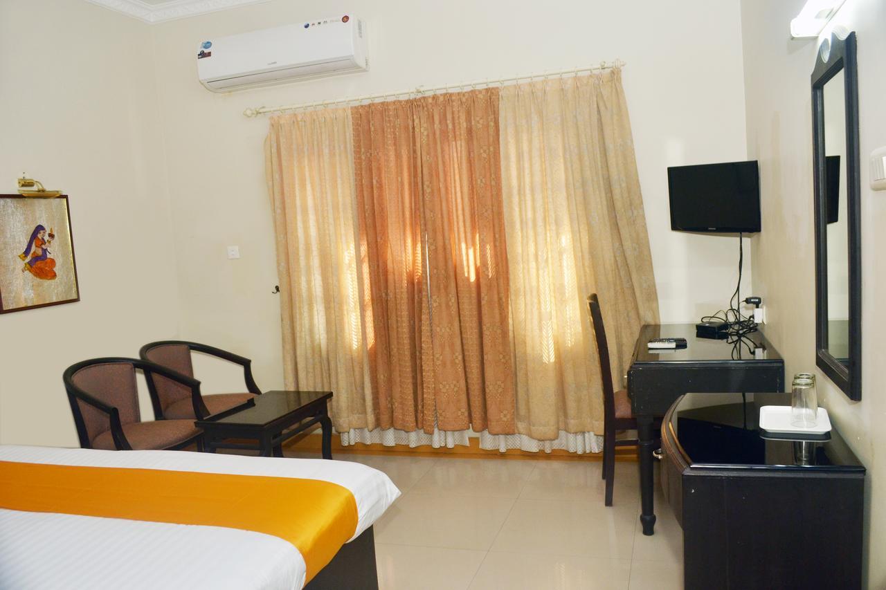 Capital O 46475 Gd International Redfort Otel Nilambūr Dış mekan fotoğraf