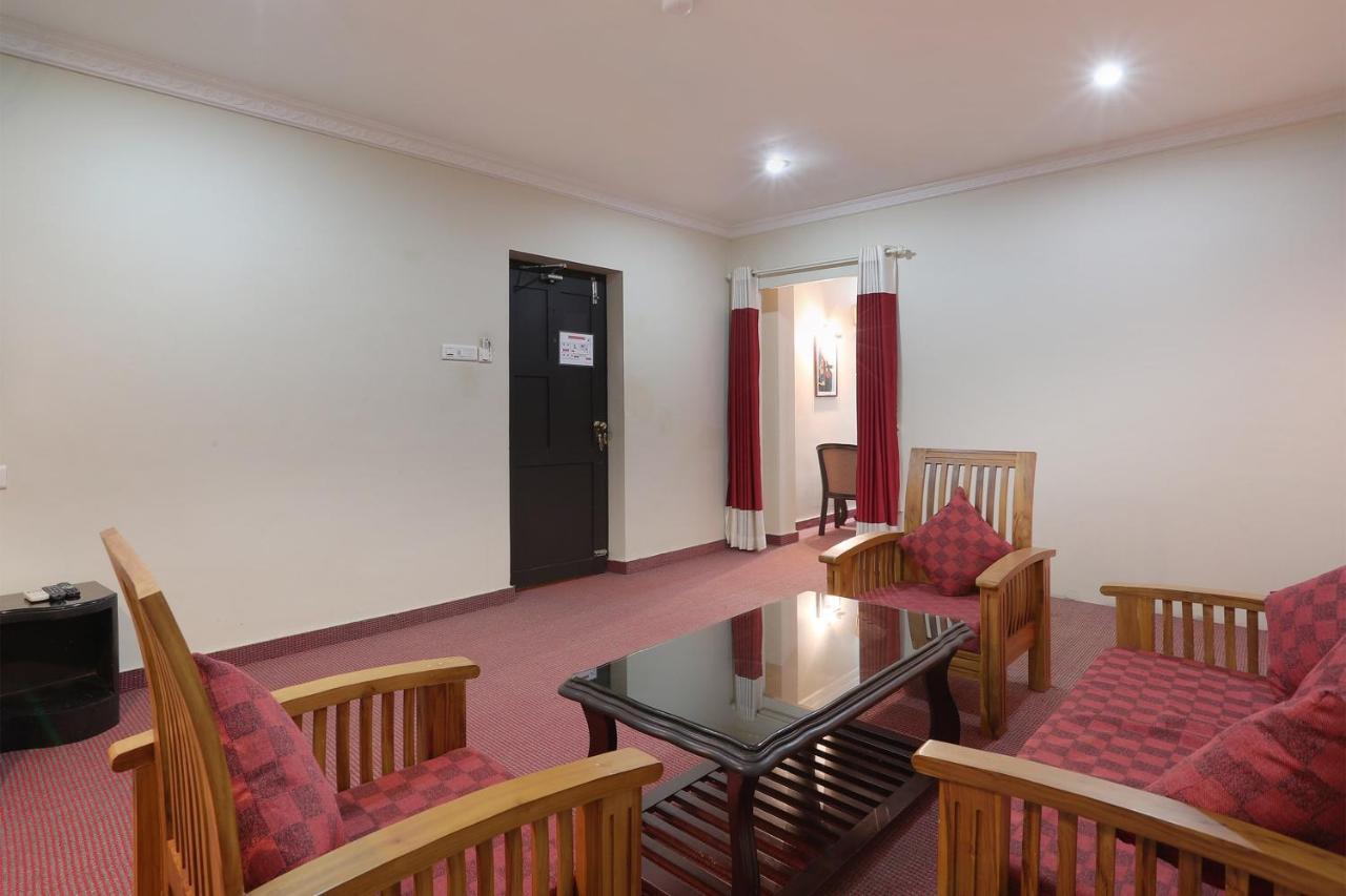 Capital O 46475 Gd International Redfort Otel Nilambūr Dış mekan fotoğraf