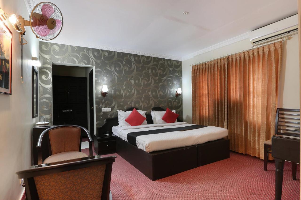 Capital O 46475 Gd International Redfort Otel Nilambūr Dış mekan fotoğraf
