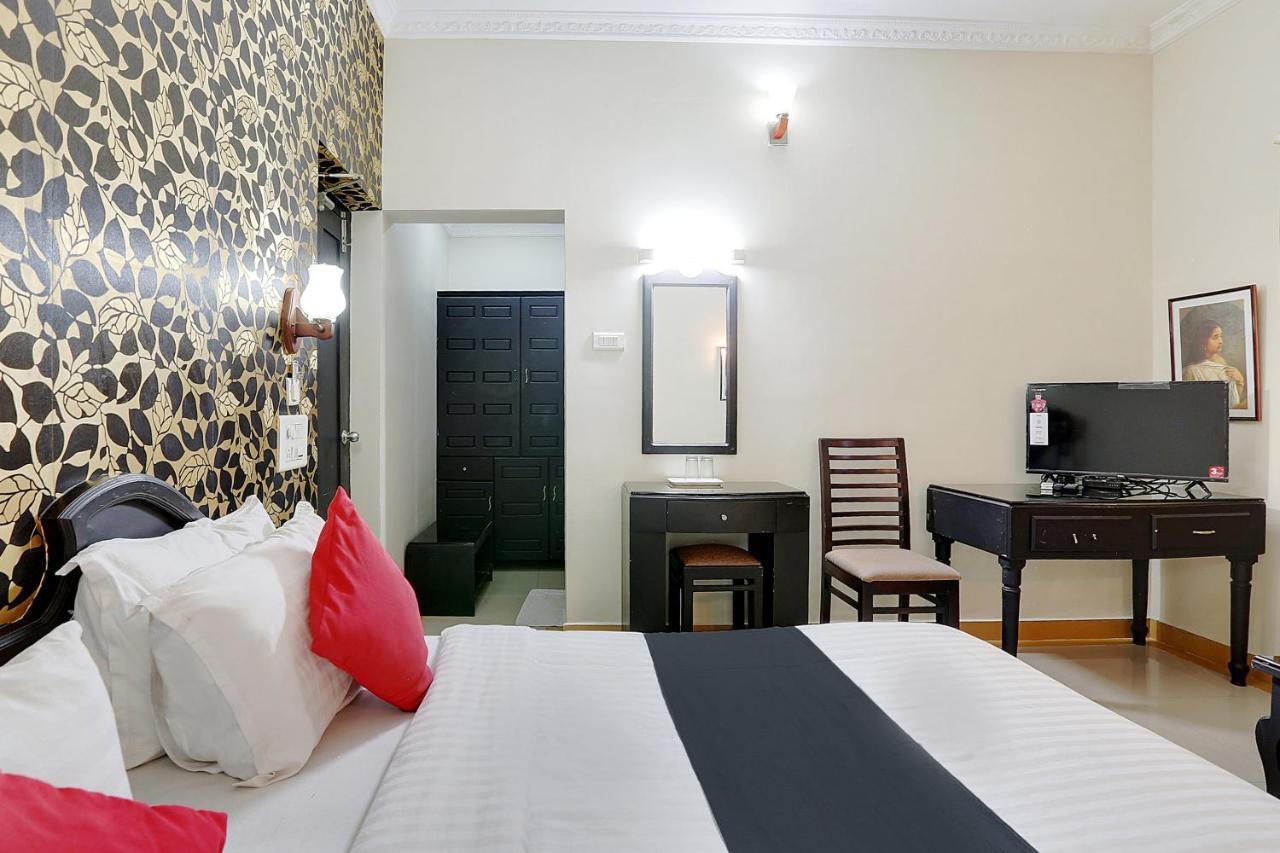 Capital O 46475 Gd International Redfort Otel Nilambūr Dış mekan fotoğraf