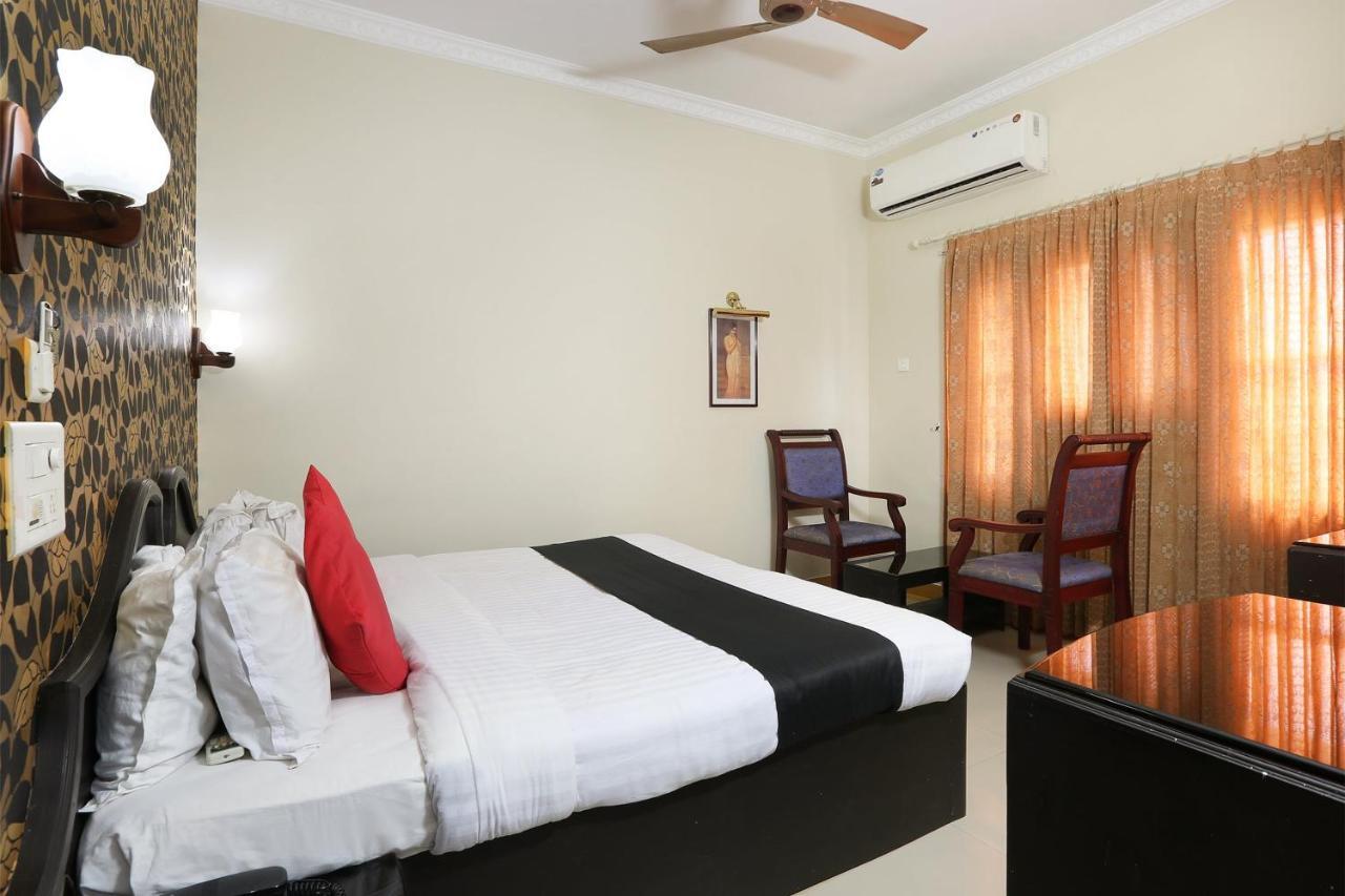 Capital O 46475 Gd International Redfort Otel Nilambūr Dış mekan fotoğraf